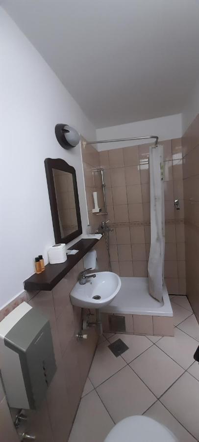 Teuta Palace Dom Faletici Otel Saraybosna Dış mekan fotoğraf