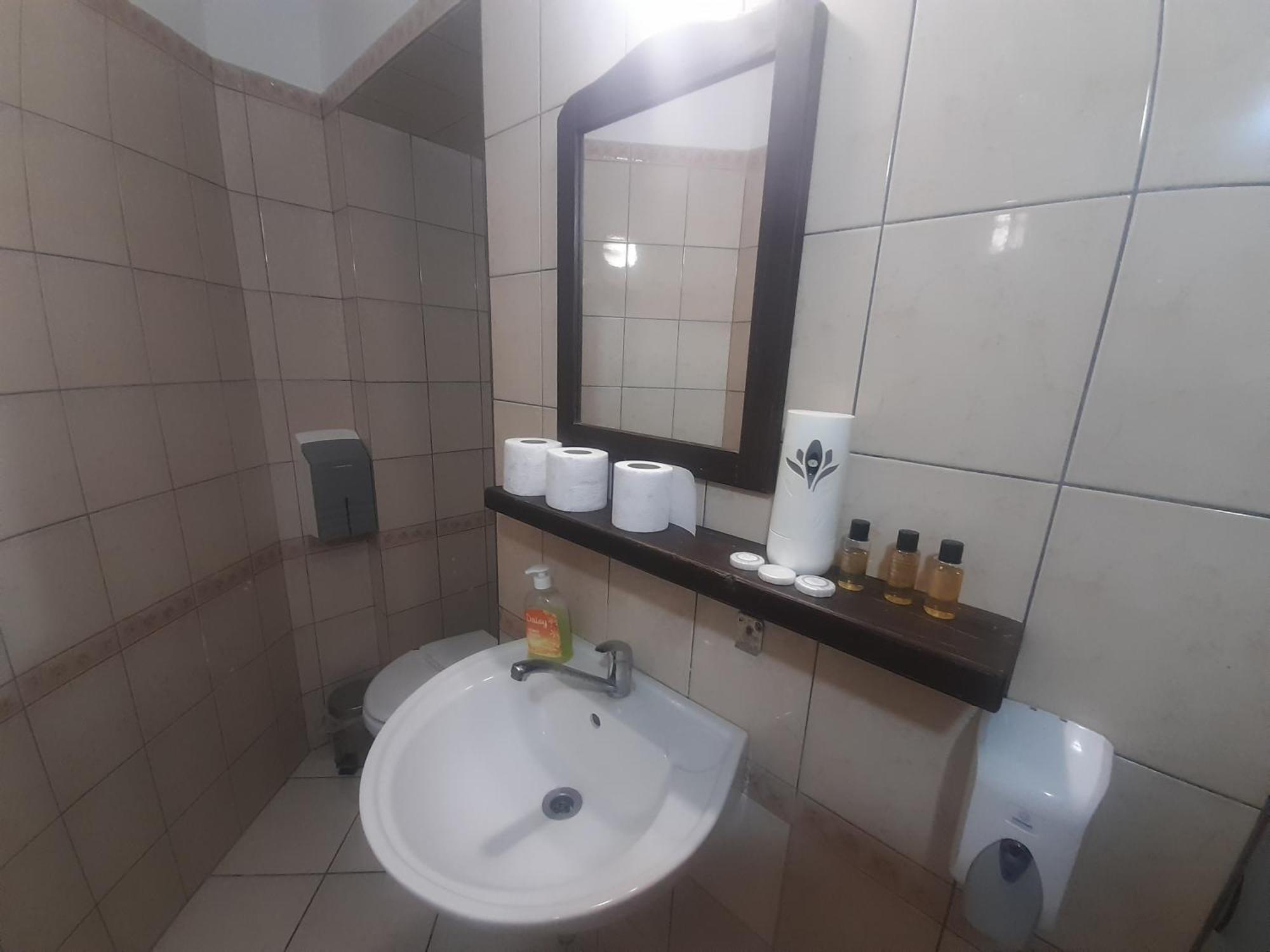 Teuta Palace Dom Faletici Otel Saraybosna Dış mekan fotoğraf