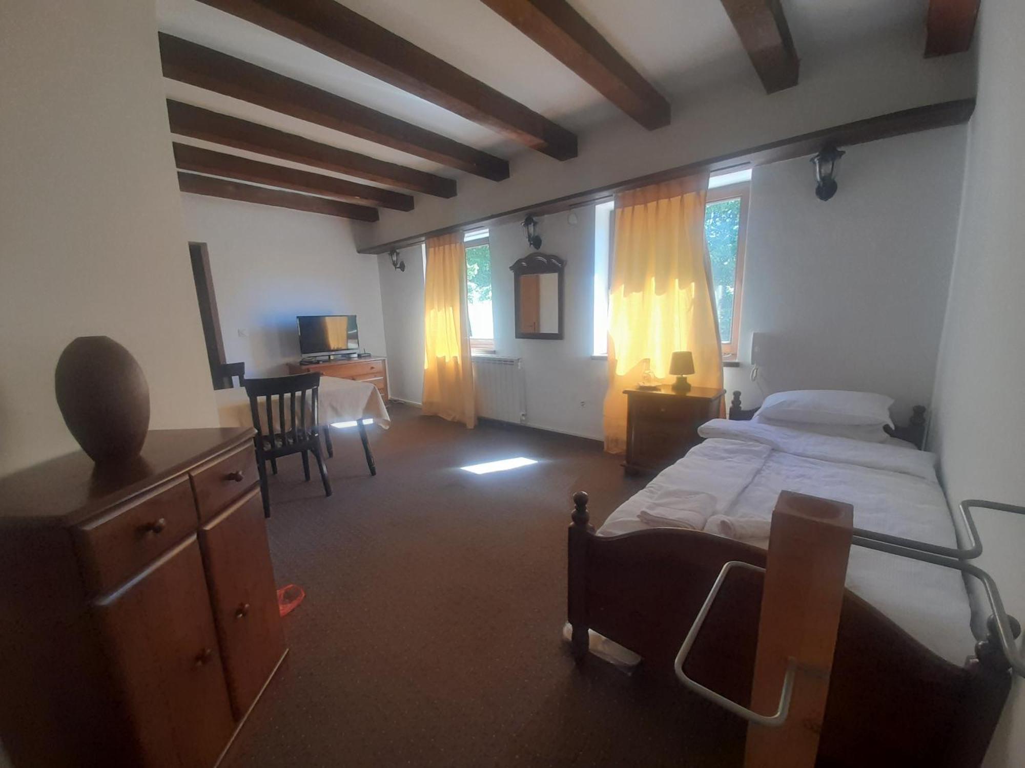 Teuta Palace Dom Faletici Otel Saraybosna Dış mekan fotoğraf
